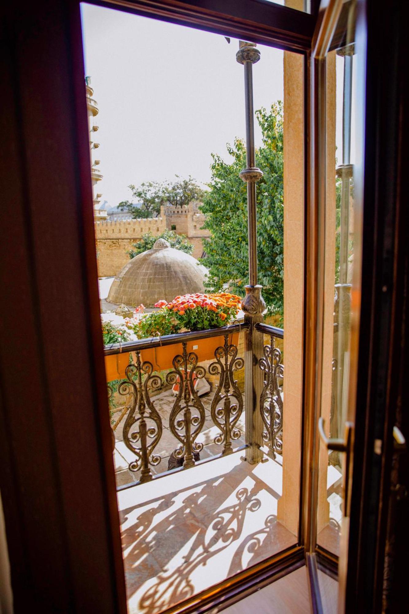 Royal Antique Boutique Hotel Baku Eksteriør billede