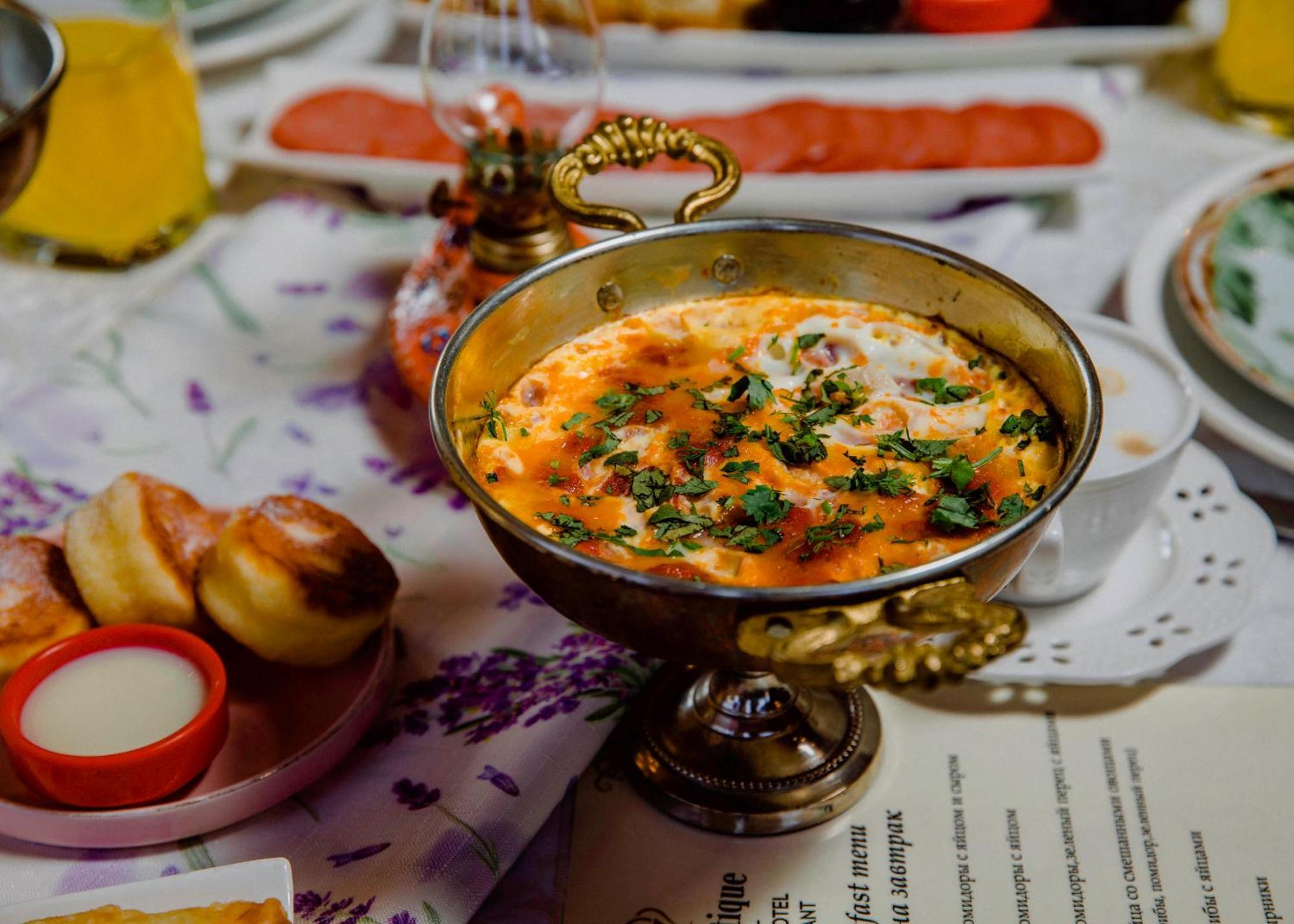 Royal Antique Boutique Hotel Baku Eksteriør billede